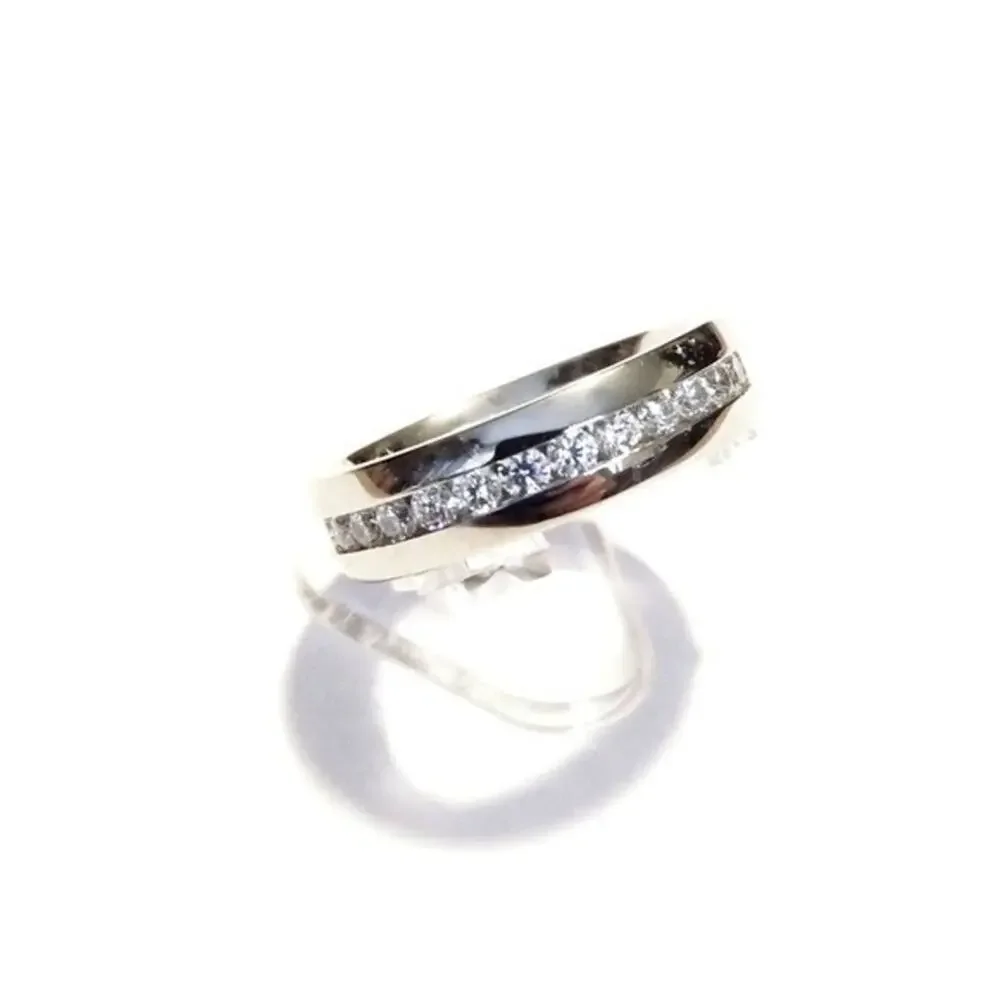 New stainless steel‎ CZ ring size 5